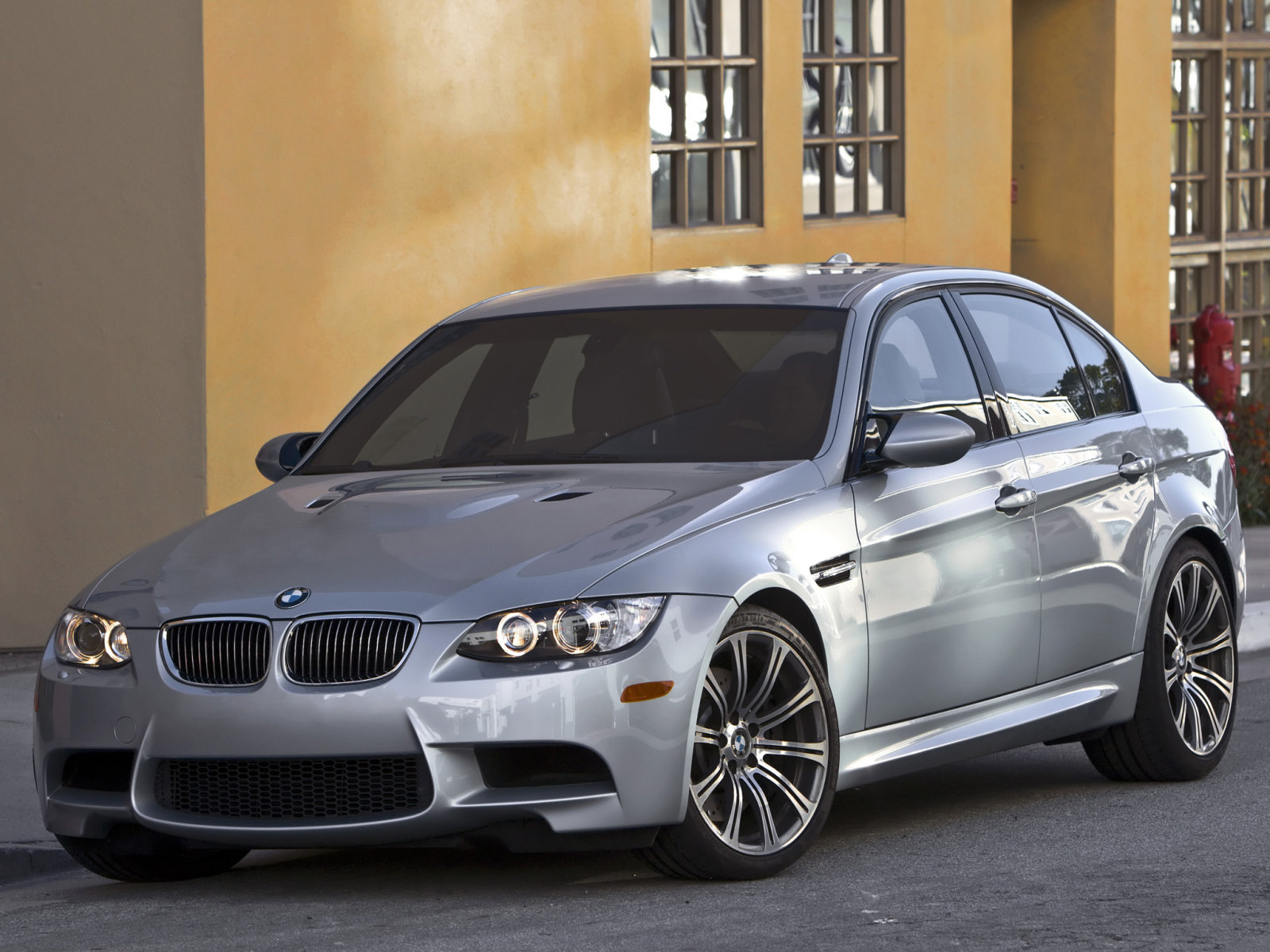 Подбор аккумулятора M3 (E90) (E92) (E93) в магазине 8 926 257-4321