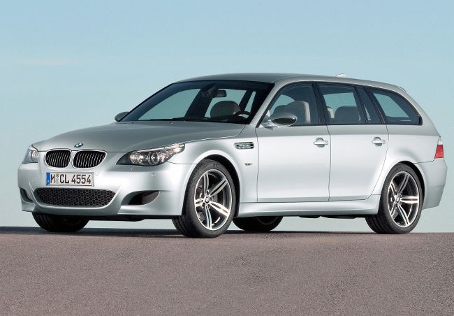 Подбор аккумулятора BMW M5 (E61S) Touring в магазине 8 926 257-4321