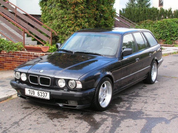 Подбор аккумулятора 5 (E34) Touring в магазине 8 926 257-4321