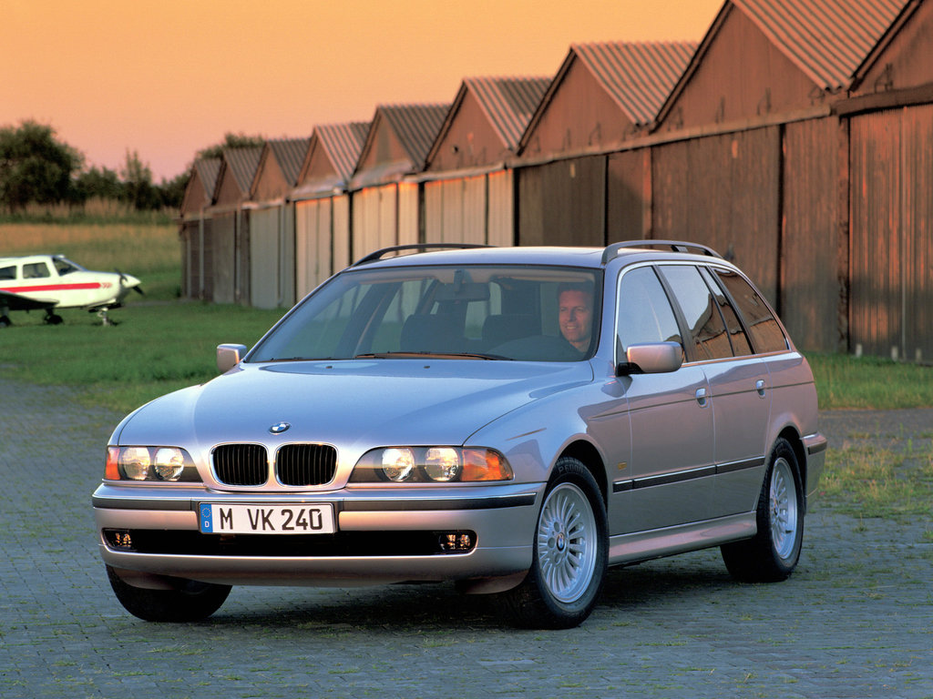 Подбор аккумулятора BMW 5 (E39) Touring в магазине 8 926 257-4321