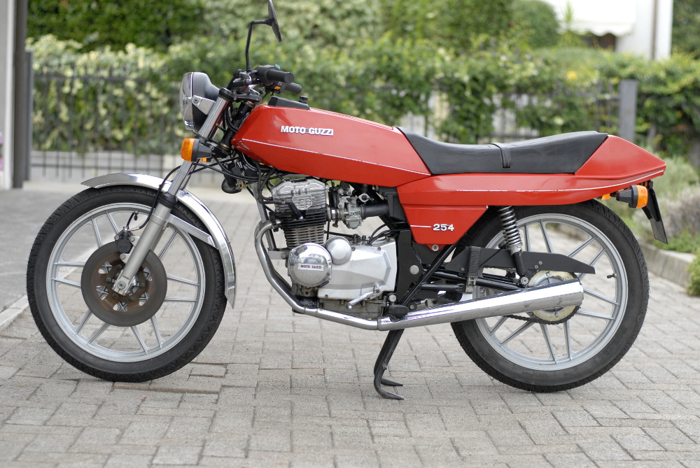 Подбор аккумулятора Bicilindrico 250 в магазине 8 926 257-4321