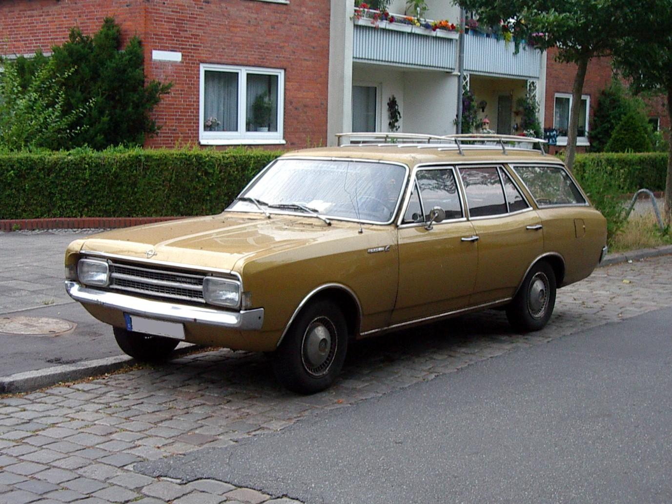 Подбор аккумулятора COMMODORE C Caravan (61) в магазине 8 926 257-4321